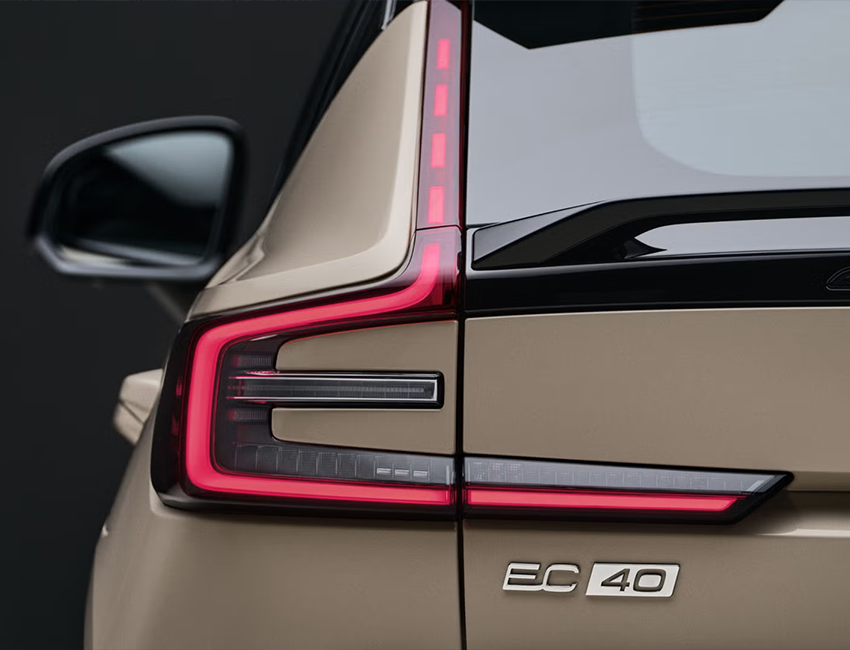 Amplitude-Auto-Volvo-EC40