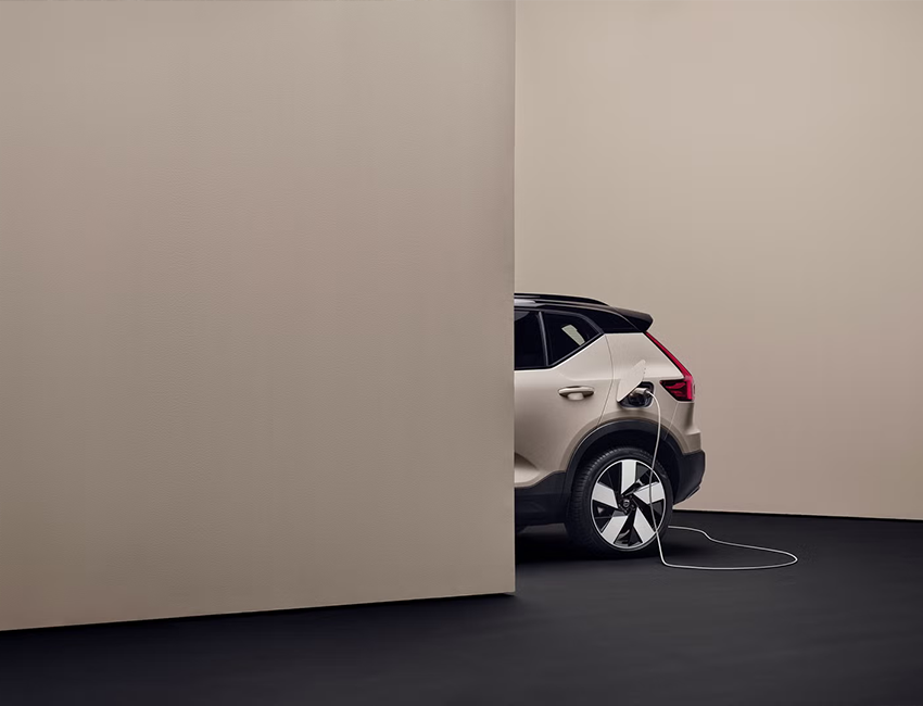 Amplitude-Auto-Volvo-EX40